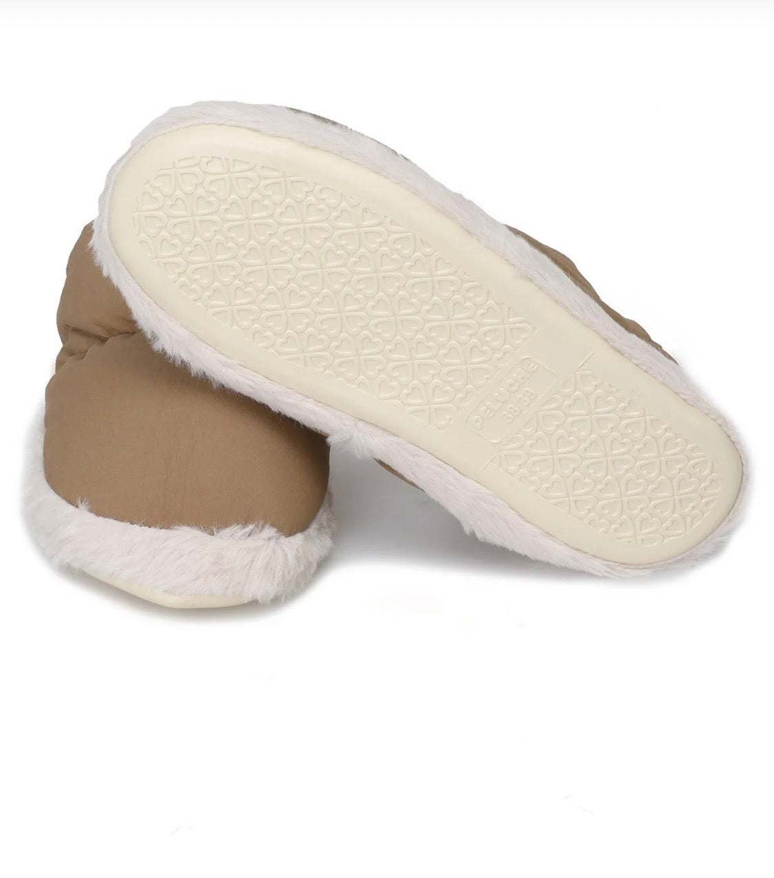 PELUCHE Brązowe Kapcie